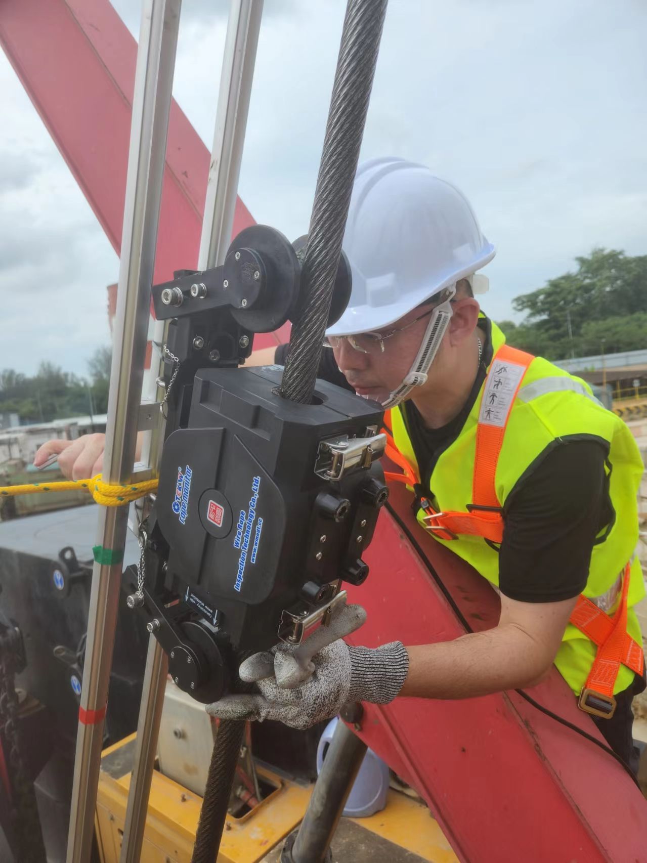 Manfaat Wire Rope Testing Untuk Keamanan Alat Angkat & Keselamatan Kerja